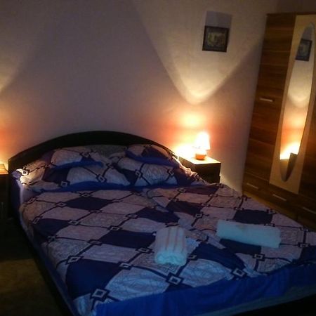 Palm-Apartment Budapest Bagian luar foto